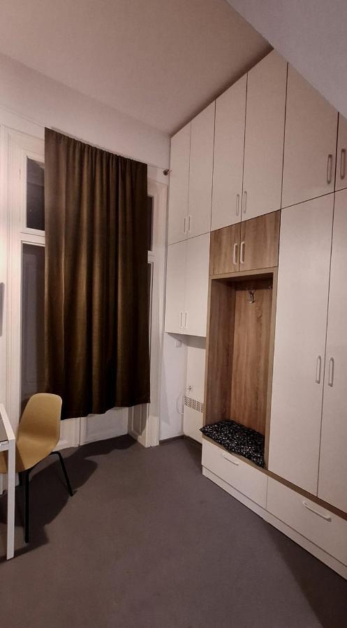 Swanhome - Central Apartment คลูจ-นาโปกา ภายนอก รูปภาพ